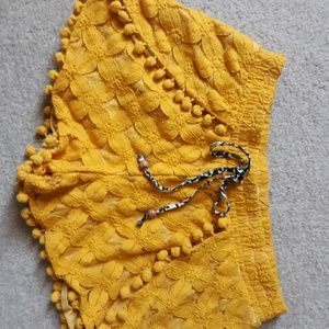 Xhilaration Mustard Floral Pattern